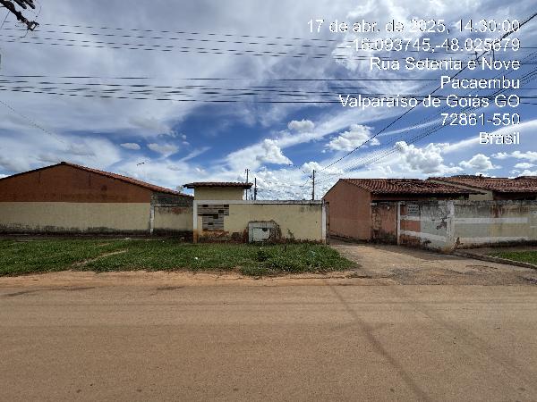 Vende-se em Valparaiso De Goias-GO  Casa, 312.50 de área total, 57.60 de área privativa, 135.00 de área do terreno,  2_qto(s), a.serv, WC, 1_sala(s), cozinha.