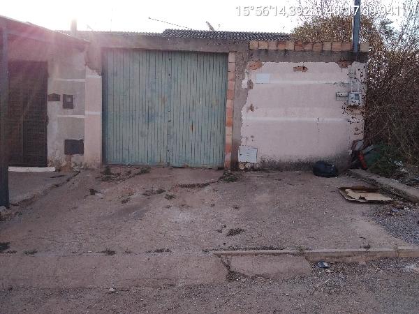 Vende-se em Santo Antonio Do Descoberto-GO  Casa, 64.42 de área privativa, 180.00 de área do terreno,  2_qto(s), a.serv, WC, 1_sala(s), sacada, cozinha.