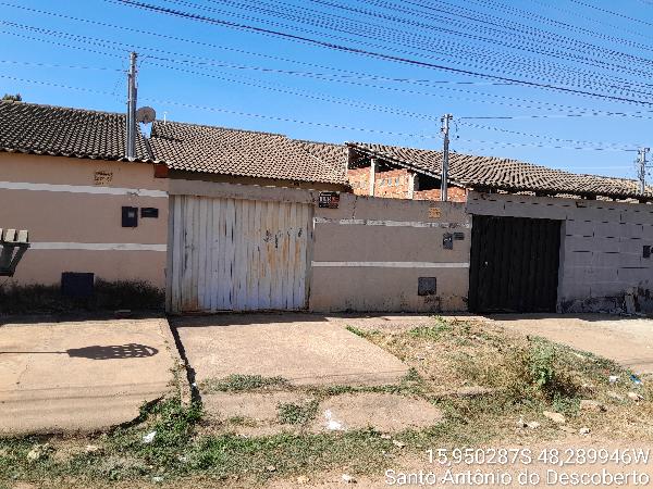 Vende-se em Santo Antonio Do Descoberto-GO  Casa, 67.25 de área total, 67.25 de área privativa, 180.00 de área do terreno,  2_qto(s), varanda, a.serv, WC, 1_sala(s), cozinha, 1_vaga(s) de gara