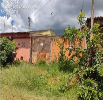 Vende-se em Novo Gama-GO  Casa, 55.72 de área privativa, 180.00 de área do terreno,  2_qto(s), WC, 1_sala(s), cozinha.