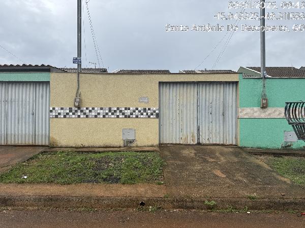 Vende-se em Santo Antonio Do Descoberto-GO  Casa, 63.00 de área total, 63.00 de área privativa, 180.00 de área do terreno,  2_qto(s), a.serv, WC, 1_sala(s), cozinha.