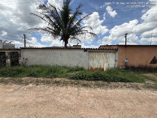 Vende-se em Santo Antonio Do Descoberto-GO  Casa, 56.70 de área total, 56.70 de área privativa, 300.00 de área do terreno,  2_qto(s), varanda, a.serv, 1_sala(s), cozinha, Terraco, 1_vaga(s) de