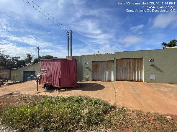 Vende-se em Santo Antonio Do Descoberto-GO  Casa, 69.96 de área total, 69.96 de área privativa, 351.25 de área do terreno,  2_qto(s), varanda, a.serv, WC, 1_sala(s), cozinha.