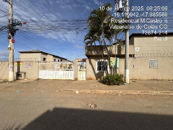 Vende-se em Valparaiso De Goias-GO  apto, 83.41 de área total, 47.83 de área privativa,  2_qto(s), a.serv, WC, 1_sala(s), cozinha, 1_vaga(s) de garagem.