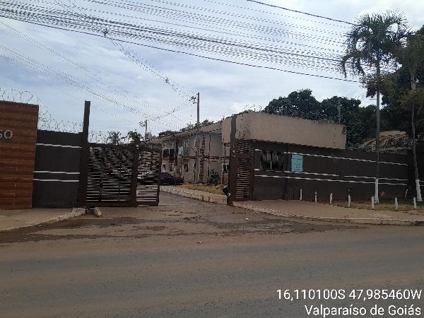Vende-se em Valparaiso De Goias-GO  apto, 84.74 de área total, 48.34 de área privativa,  2_qto(s), a.serv, WC, 1_sala(s), cozinha.
