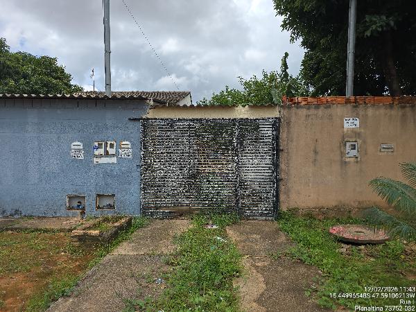 Vende-se em Planaltina-GO  Casa, 60.39 de área total, 60.39 de área privativa, 176.10 de área do terreno,  2_qto(s), a.serv, WC, 1_sala(s), cozinha, Terraco, 1_vaga(s) de garagem.