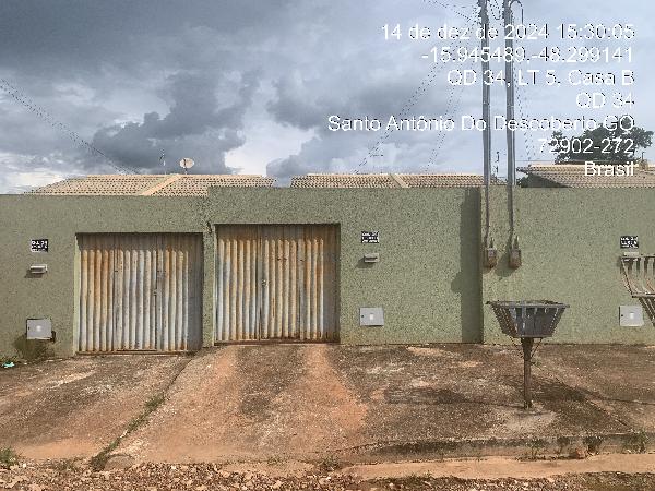 Vende-se em Santo Antonio Do Descoberto-GO  Casa, 69.96 de área privativa, 338.75 de área do terreno,  2_qto(s), a.serv, WC, 1_sala(s), cozinha.