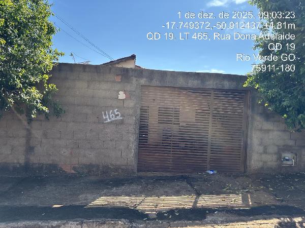 Vende-se em Rio Verde-GO  Casa, 40.80 de área total, 40.80 de área privativa, 250.00 de área do terreno,  2_qto(s), WC, 1_sala(s), cozinha.