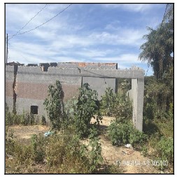 Vende-se em Santo Antonio Do Descoberto-GO  Casa, 61.90 de área privativa, 228.00 de área do terreno,  2_qto(s), varanda, a.serv, WC, 1_sala(s), cozinha.