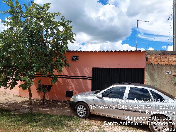 Vende-se em Santo Antonio Do Descoberto-GO  Casa, 62.73 de área total, 62.73 de área privativa, 265.85 de área do terreno,  2_qto(s), varanda, a.serv, WC, 1_sala(s), cozinha.