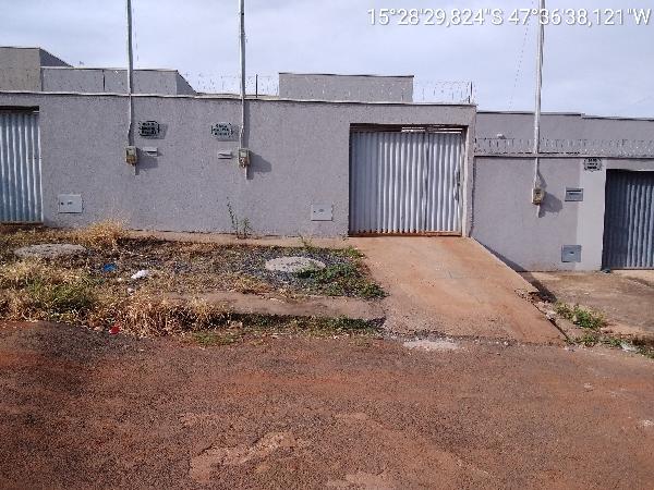 Vende-se em Planaltina-GO  Casa, 80.91 de área total, 80.91 de área privativa, 159.90 de área do terreno,  2_qto(s), varanda, a.serv, WC, 1_sala(s), cozinha.