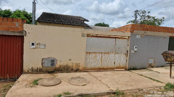 Vende-se em Santo Antonio Do Descoberto-GO  Casa, 69.82 de área total, 69.82 de área privativa, 180.00 de área do terreno,  2_qto(s), a.serv, WC, 1_sala(s), cozinha, 1_vaga(s) de garagem.