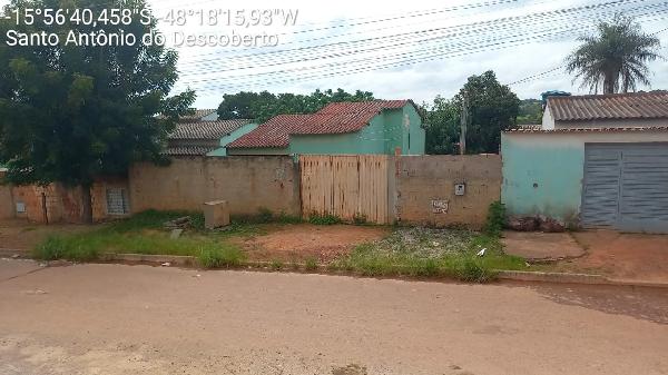 Vende-se em Santo Antonio Do Descoberto-GO  Casa, 60.70 de área privativa, 360.00 de área do terreno,  2_qto(s), varanda, a.serv, WC, 1_sala(s), cozinha.