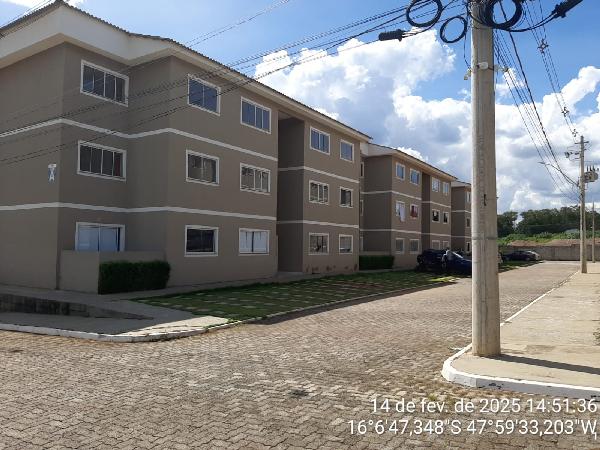 Vende-se em Valparaiso De Goias-GO  apto, 48.90 de área privativa,  2_qto(s), WC, 1_sala(s), cozinha, 1_vaga(s) de garagem.