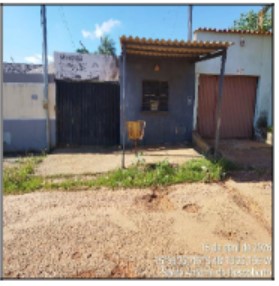 Vende-se em Santo Antonio Do Descoberto-GO  Casa, 68.85 de área privativa, 180.00 de área do terreno,  2_qto(s), a.serv, WC, 1_sala(s), cozinha.