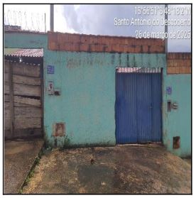 Vende-se em Santo Antonio Do Descoberto-GO  Casa, 69.75 de área privativa, 180.00 de área do terreno.