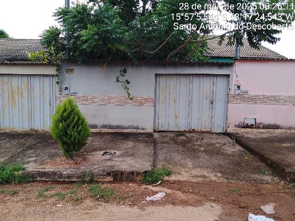 Vende-se em Santo Antonio Do Descoberto-GO  Casa, 67.30 de área total, 67.30 de área privativa, 180.00 de área do terreno,  2_qto(s), a.serv, WC, 1_sala(s), cozinha.