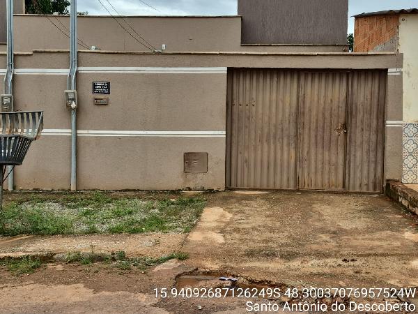 Vende-se em Santo Antonio Do Descoberto-GO  Casa, 65.63 de área privativa, 180.00 de área do terreno,  2_qto(s), varanda, a.serv, WC, 1_sala(s), cozinha.