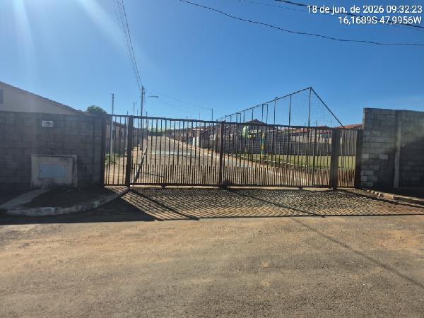 Vende-se em Luziania-GO  Casa, 44.68 de área total, 44.68 de área privativa, 217.76 de área do terreno,  2_qto(s), WC, 1_sala(s), cozinha, 1_vaga(s) de garagem.