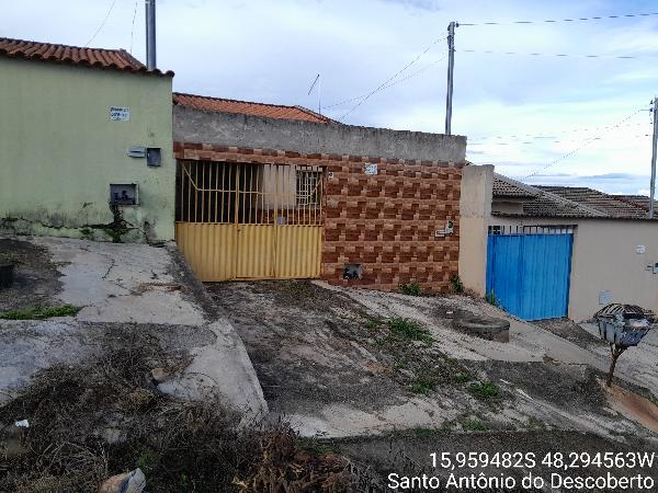Vende-se em Santo Antonio Do Descoberto-GO  Casa, 68.98 de área total, 68.98 de área privativa, 192.60 de área do terreno,  2_qto(s), a.serv, WC, 1_sala(s), cozinha.