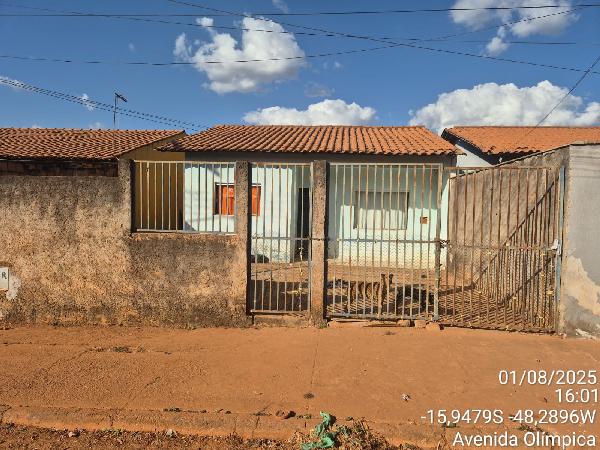 Vende-se em Santo Antonio Do Descoberto-GO  Casa, 56.00 de área total, 56.00 de área privativa, 180.00 de área do terreno,  2_qto(s), varanda, a.serv, WC, 1_sala(s), cozinha.