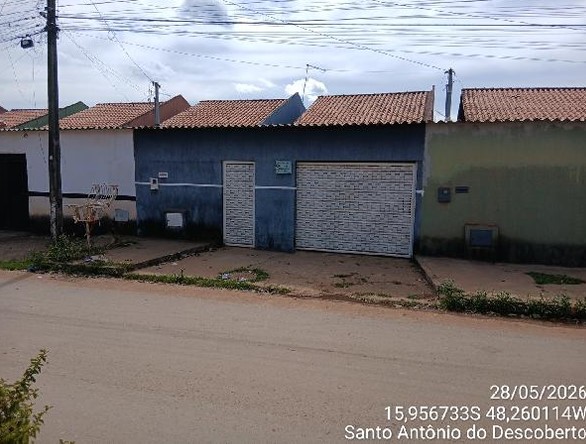 Vende-se em Santo Antonio Do Descoberto-GO  Casa, 60.69 de área privativa, 180.00 de área do terreno,  2_qto(s), varanda, WC, 1_sala(s), cozinha.