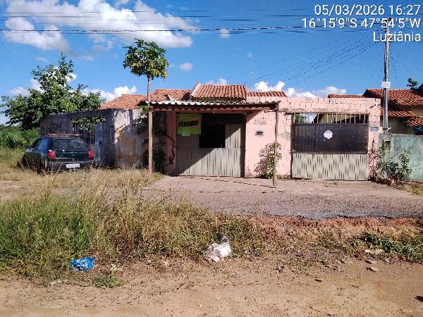 Vende-se em Luziania-GO  Casa, 57.61 de área total, 57.61 de área privativa, 150.00 de área do terreno,  2_qto(s), varanda, a.serv, WC, 1_sala(s), cozinha, 1_vaga(s) de garagem.