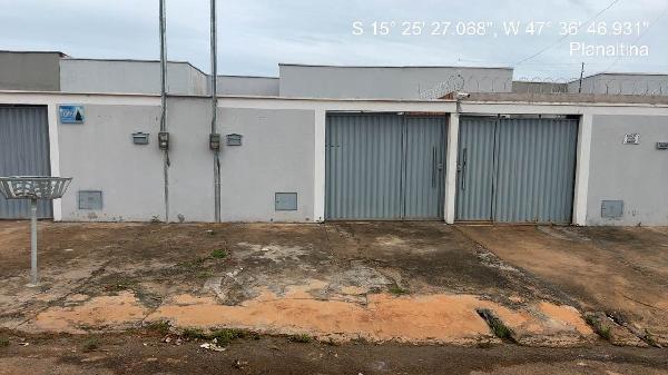 Vende-se em Planaltina-GO  Casa, 75.82 de área total, 75.82 de área privativa, 137.50 de área do terreno,  2_qto(s), a.serv, WC, 1_sala(s), cozinha, 1_vaga(s) de garagem.