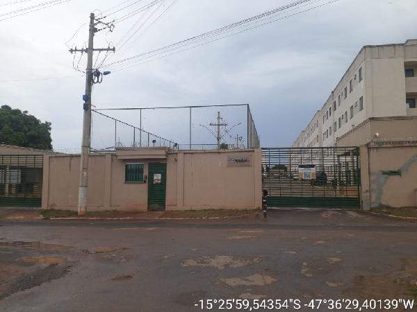 Vende-se em Planaltina-GO  apto, 45.95 de área privativa,  2_qto(s), WC, 1_sala(s), cozinha, 1_vaga(s) de garagem.