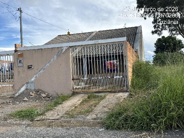 Vende-se em Luziania-GO  Casa, 69.46 de área total, 69.46 de área privativa, 150.00 de área do terreno,  2_qto(s), a.serv, WC, 1_sala(s), cozinha, 1_vaga(s) de garagem.