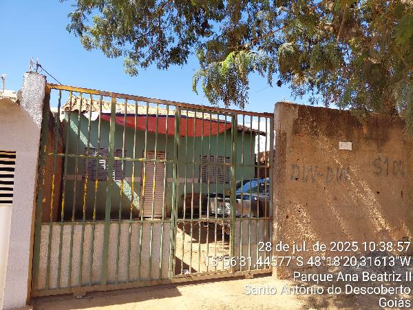 Vende-se em Santo Antonio Do Descoberto-GO  Casa, 62.73 de área total, 62.73 de área privativa, 240.00 de área do terreno,  2_qto(s), a.serv, WC, 1_sala(s), cozinha, 1_vaga(s) de garagem.
