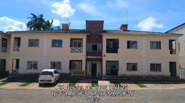 Vende-se em Valparaiso De Goias-GO  apto, 77.02 de área total, 56.79 de área privativa,  2_qto(s), varanda, WC, 1_sala(s), cozinha, 1_vaga(s) de garagem.