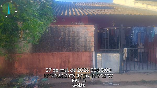 Vende-se em Luziania-GO  Casa, 88.64 de área total, 53.64 de área privativa, 120.00 de área do terreno,  2_qto(s), WC, 1_sala(s), cozinha, 1_vaga(s) de garagem.