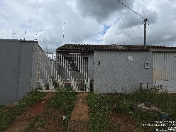 Vende-se em Planaltina-GO  Casa, 57.53 de área total, 57.53 de área privativa, 125.00 de área do terreno,  2_qto(s), varanda, a.serv, WC, 1_sala(s), cozinha, Terraco.
