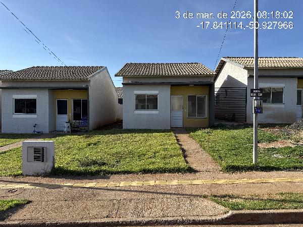 Vende-se em Rio Verde-GO  Casa, 45.69 de área total, 45.69 de área privativa, 150.00 de área do terreno,  2_qto(s), a.serv, WC, 1_sala(s), cozinha, 1_vaga(s) de garagem.