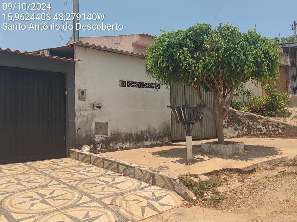 Vende-se em Santo Antonio Do Descoberto-GO  Casa, 69.35 de área privativa, 180.00 de área do terreno,  2_qto(s), varanda, a.serv, WC, 1_sala(s), cozinha.