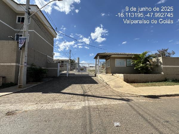 Vende-se em Valparaiso De Goias-GO  apto, 48.90 de área total, 48.90 de área privativa,  2_qto(s), a.serv, WC, 1_sala(s), cozinha, 1_vaga(s) de garagem.