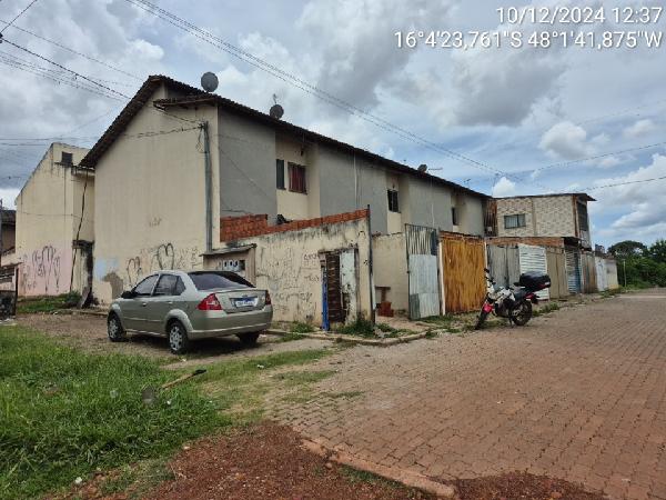 Vende-se em Novo Gama-GO  Casa, 53.02 de área privativa, 49.50 de área do terreno,  2_qto(s), a.serv, WC, 1_sala(s), cozinha, 1_vaga(s) de garagem.