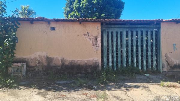 Vende-se em Novo Gama-GO  Casa, 86.05 de área privativa, 250.00 de área do terreno,  2_qto(s), varanda, a.serv, WC, 1_sala(s), cozinha, 1_vaga(s) de garagem.