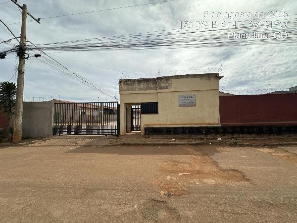 Vende-se em Planaltina-GO  Casa, 61.18 de área total, 61.18 de área privativa, 170.00 de área do terreno,  2_qto(s), a.serv, WC, 1_sala(s), cozinha.
