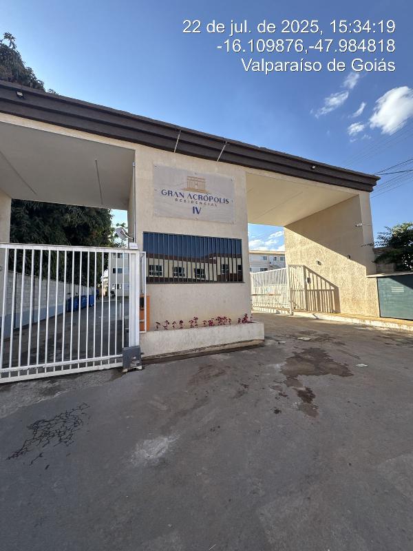 Vende-se em Valparaiso De Goias-GO  apto, 100.23 de área total, 48.92 de área privativa,  2_qto(s), a.serv, WC, 1_sala(s), cozinha, 1_vaga(s) de garagem.