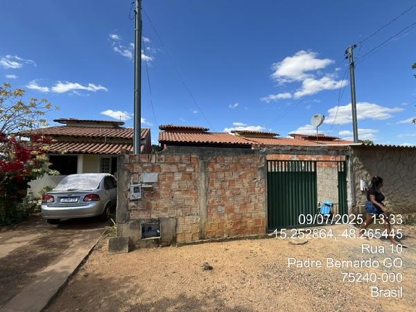 Vende-se em Padre Bernardo-GO  Casa, 60.95 de área total, 60.95 de área privativa, 195.00 de área do terreno,  2_qto(s), a.serv, WC, 1_sala(s), cozinha.