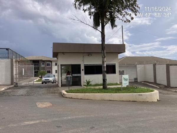 Vende-se em Valparaiso De Goias-GO  apto, 61.73 de área privativa,  2_qto(s), varanda, a.serv, WC, 1_sala(s), cozinha, 1_vaga(s) de garagem.