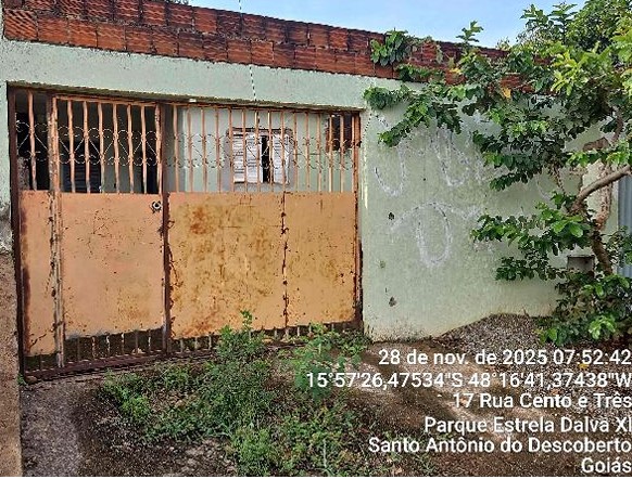 Vende-se em Santo Antonio Do Descoberto-GO  Casa, 68.08 de área privativa, 180.00 de área do terreno,  2_qto(s), varanda, WC, 1_sala(s), cozinha.