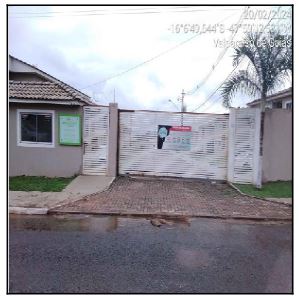 Vende-se em Valparaiso De Goias-GO  apto, 48.36 de área privativa,  2_qto(s), a.serv, WC, 1_sala(s), cozinha, 1_vaga(s) de garagem.