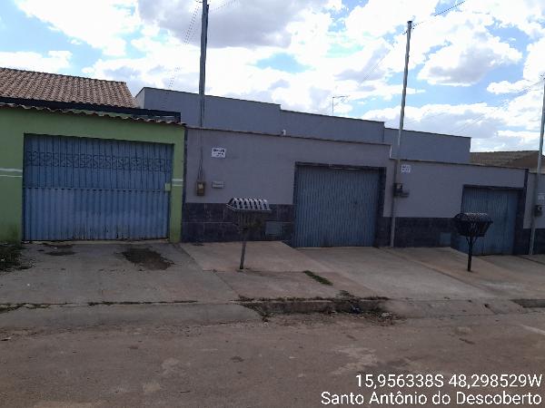 Vende-se em Santo Antonio Do Descoberto-GO  Casa, 69.95 de área total, 69.95 de área privativa, 150.00 de área do terreno,  2_qto(s), a.serv, WC, 1_sala(s), cozinha.