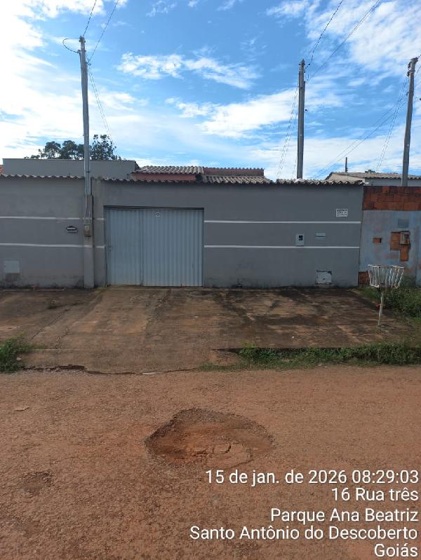 Vende-se em Santo Antonio Do Descoberto-GO  Casa, 59.04 de área total, 59.04 de área privativa, 210.00 de área do terreno,  2_qto(s), a.serv, WC, 1_sala(s), cozinha.
