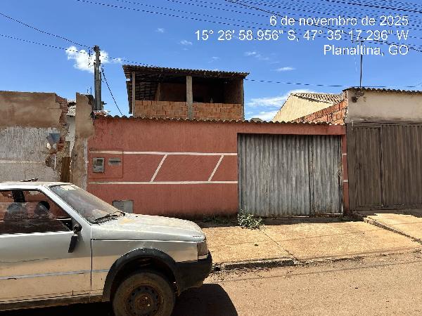 Vende-se em Planaltina-GO  Casa, 117.60 de área total, 62.04 de área privativa, 180.00 de área do terreno,  2_qto(s), varanda, a.serv, WC, 1_sala(s), cozinha, 1_vaga(s) de garagem.
