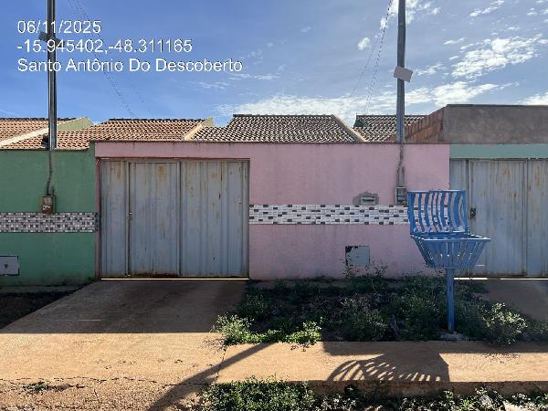 Vende-se em Santo Antonio Do Descoberto-GO  Casa, 65.02 de área total, 65.02 de área privativa, 180.00 de área do terreno, 1_vaga(s) de garagem.