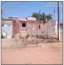 Vende-se em Santo Antonio Do Descoberto-GO  Casa, 49.87 de área privativa, 221.40 de área do terreno,  2_qto(s), varanda, WC, 1_sala(s), cozinha.